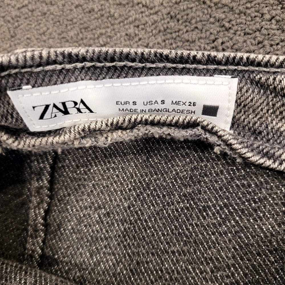 Zara Size M Black Denim Midi Skirt Side Slit Asymmetrical Buttons Back Pockets - Picture 3 of 3